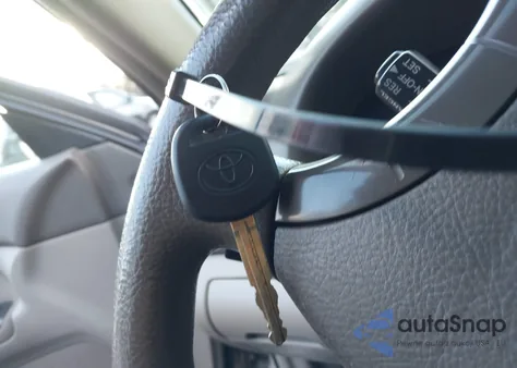 2005 Toyota Camry Le из США, поврежденный, VIN 4T1BE32K35U422351